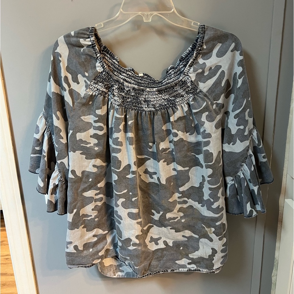 Camo gray boutique shirt very roomy size xl